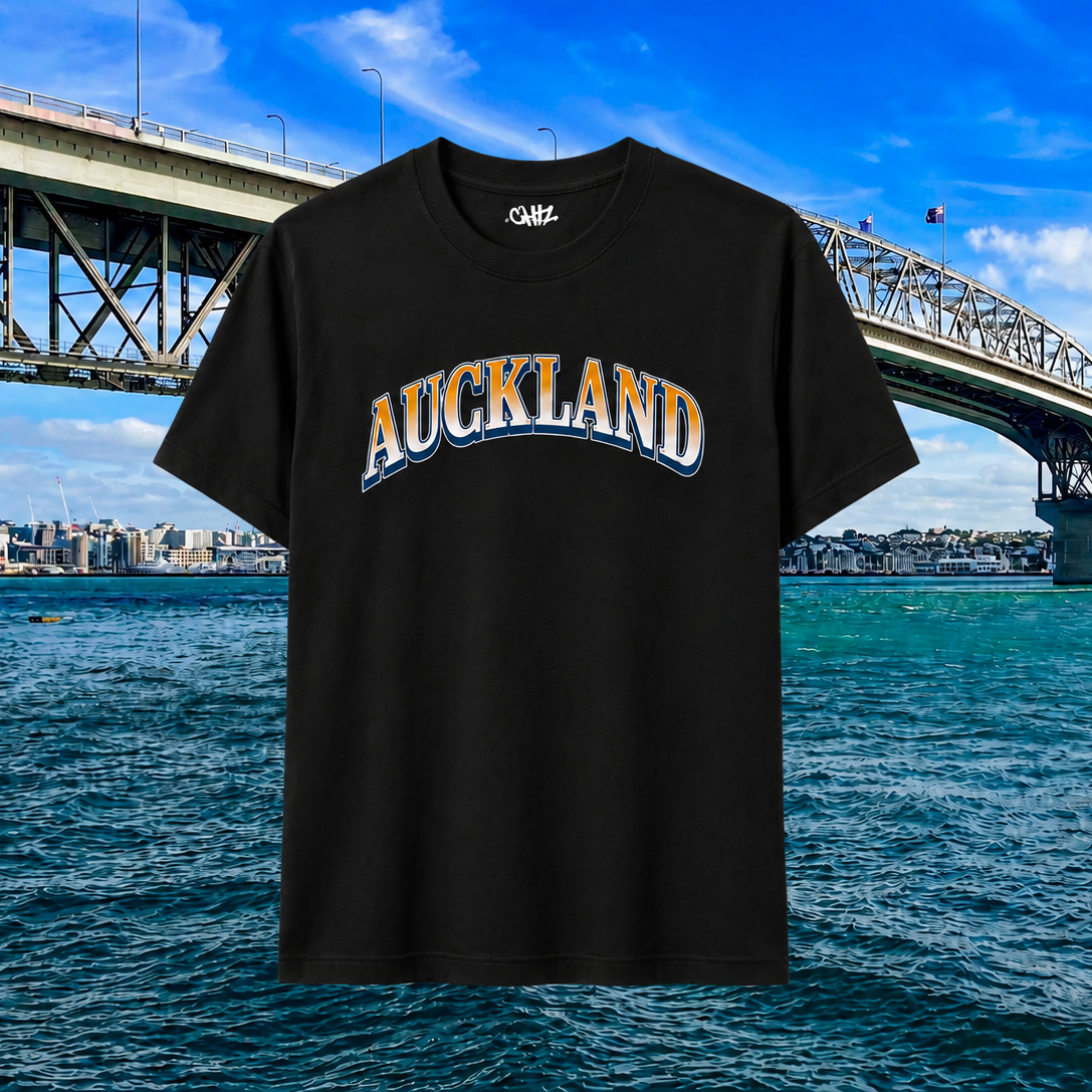 AUCKLAND ARCH TEE BLACK